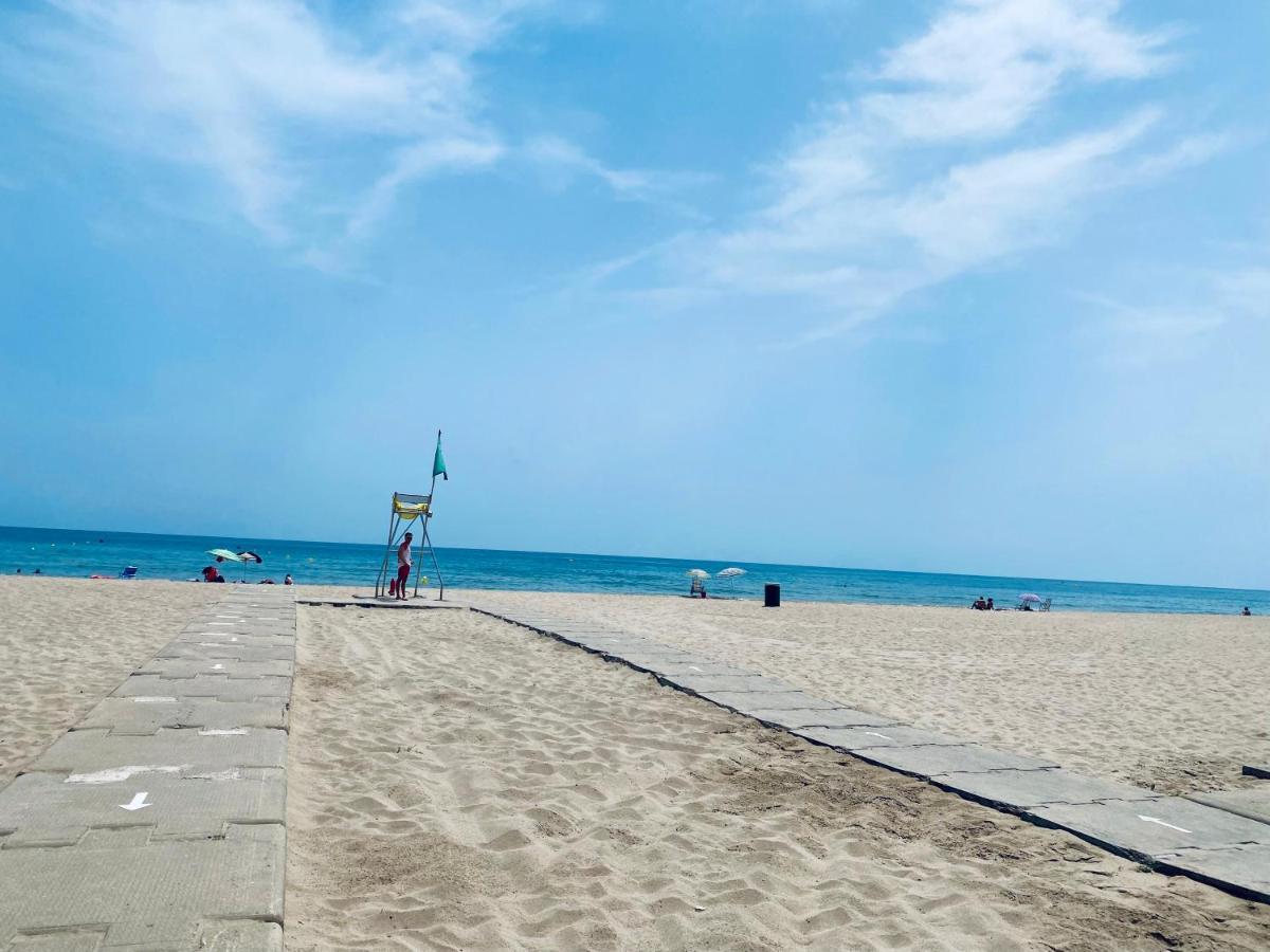 Apartamento completo frente al mar Creixell Esterno foto